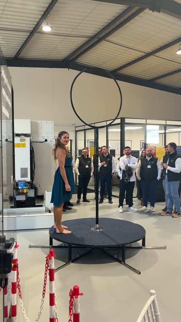 Atelier acting entreprise Liège équipe en improvisation espace industriel reconverti · INNOV'events organisation d'événements