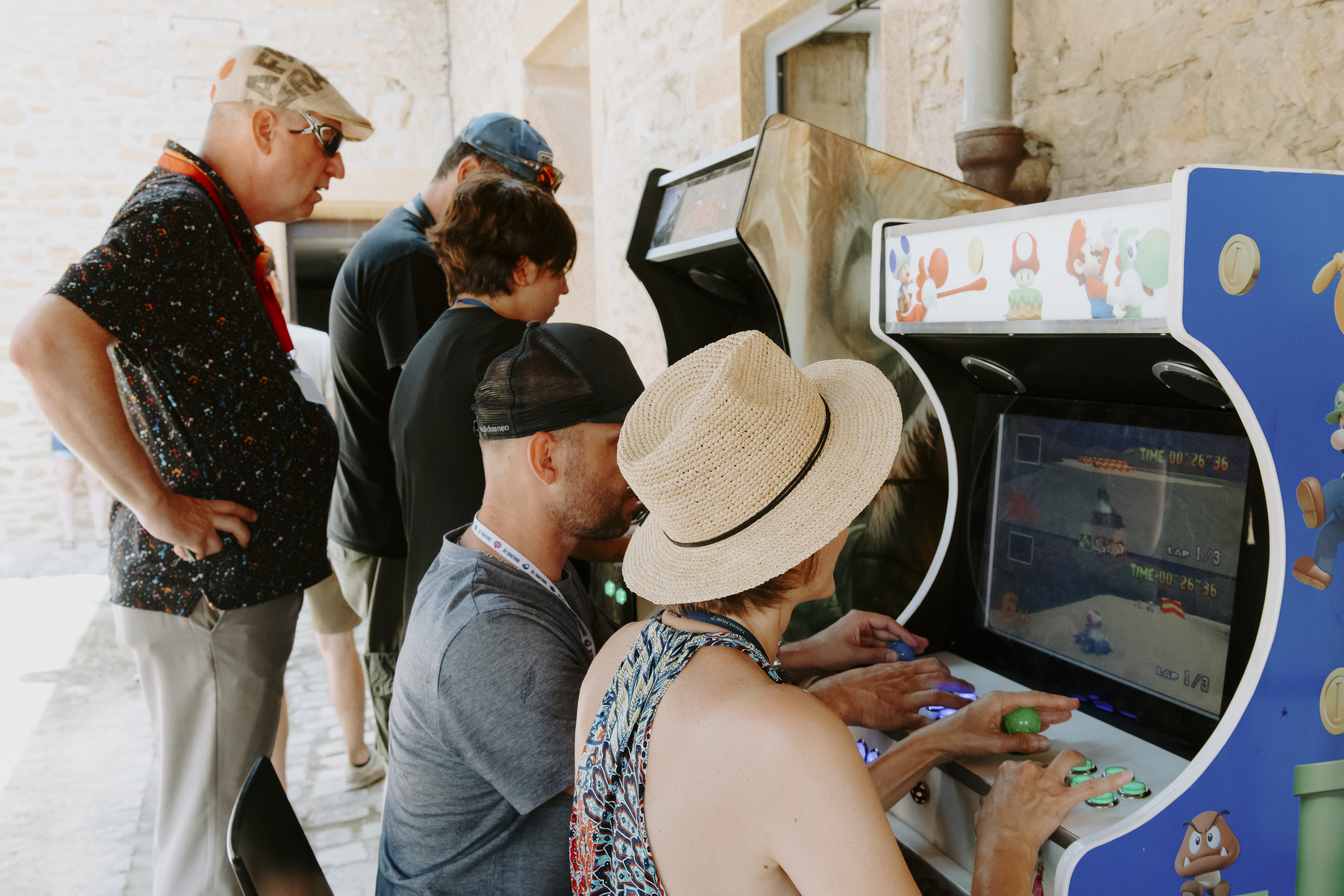 Arcade games Antwerpen retro cabinetten teams Scheldekaaien · INNOV'events