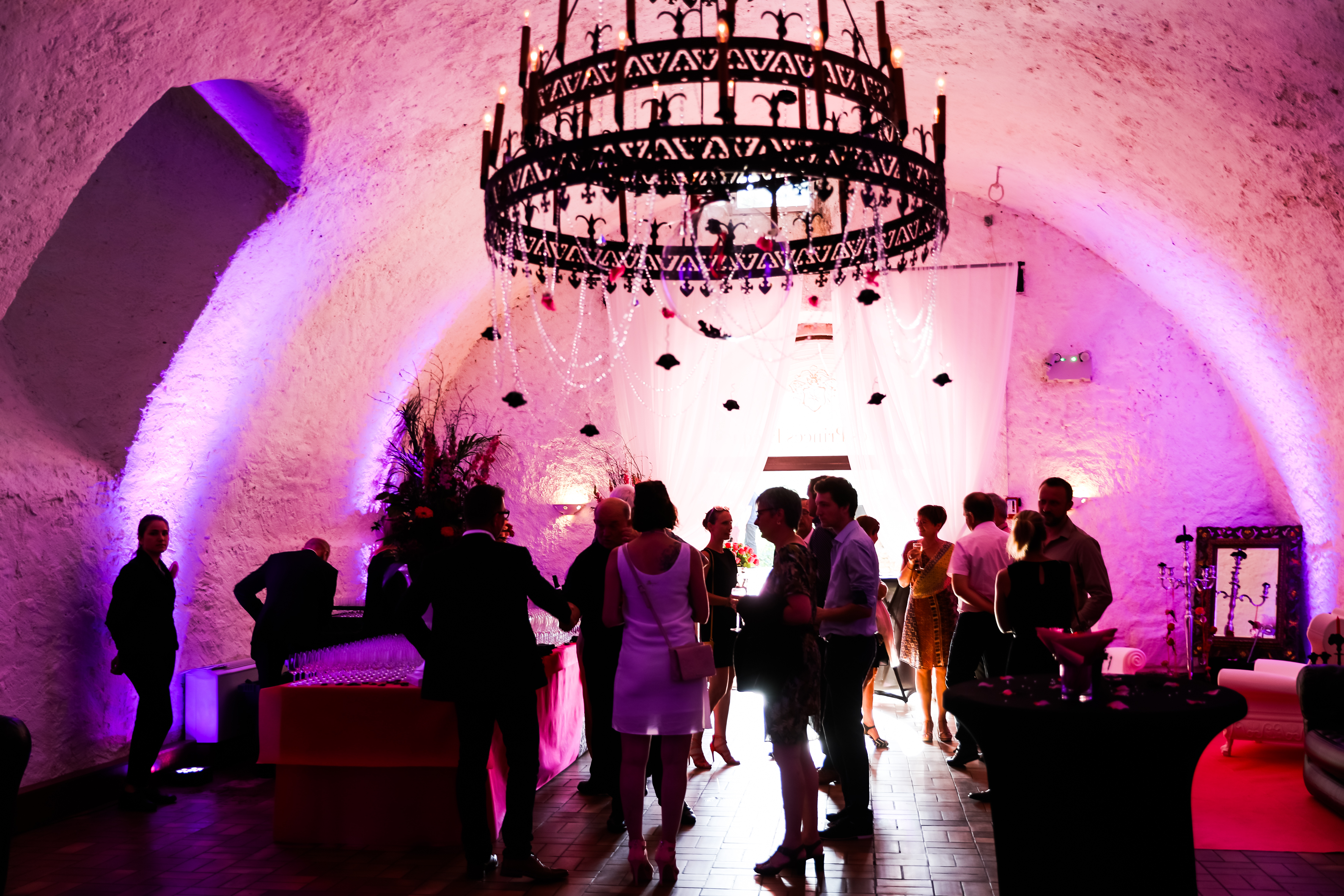 Halloween staff party Brussels · large-scale themed venue with costumed employees · INNOV'events