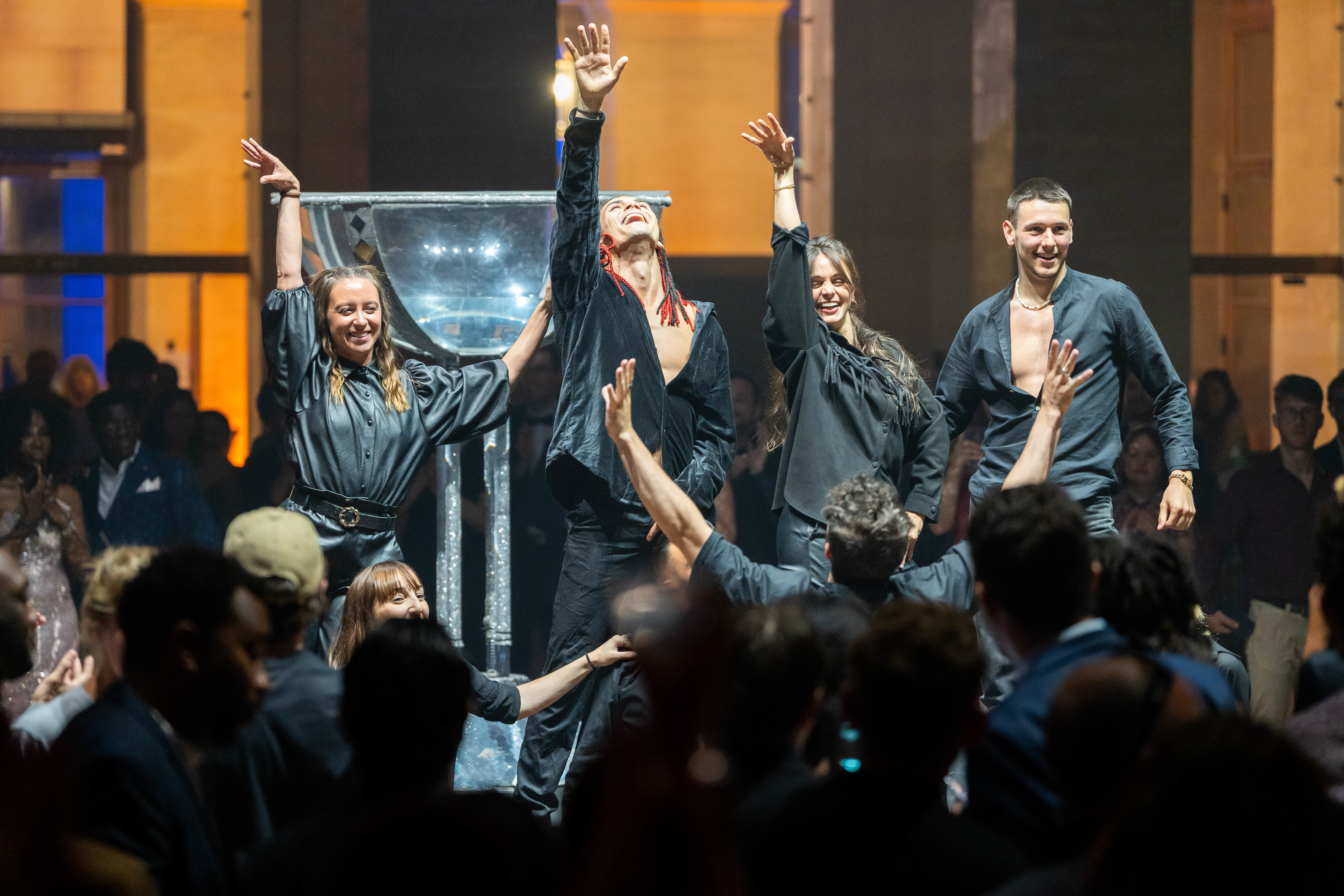 LED branding activation corporate show Brussels branded stage backdrop · INNOV'events