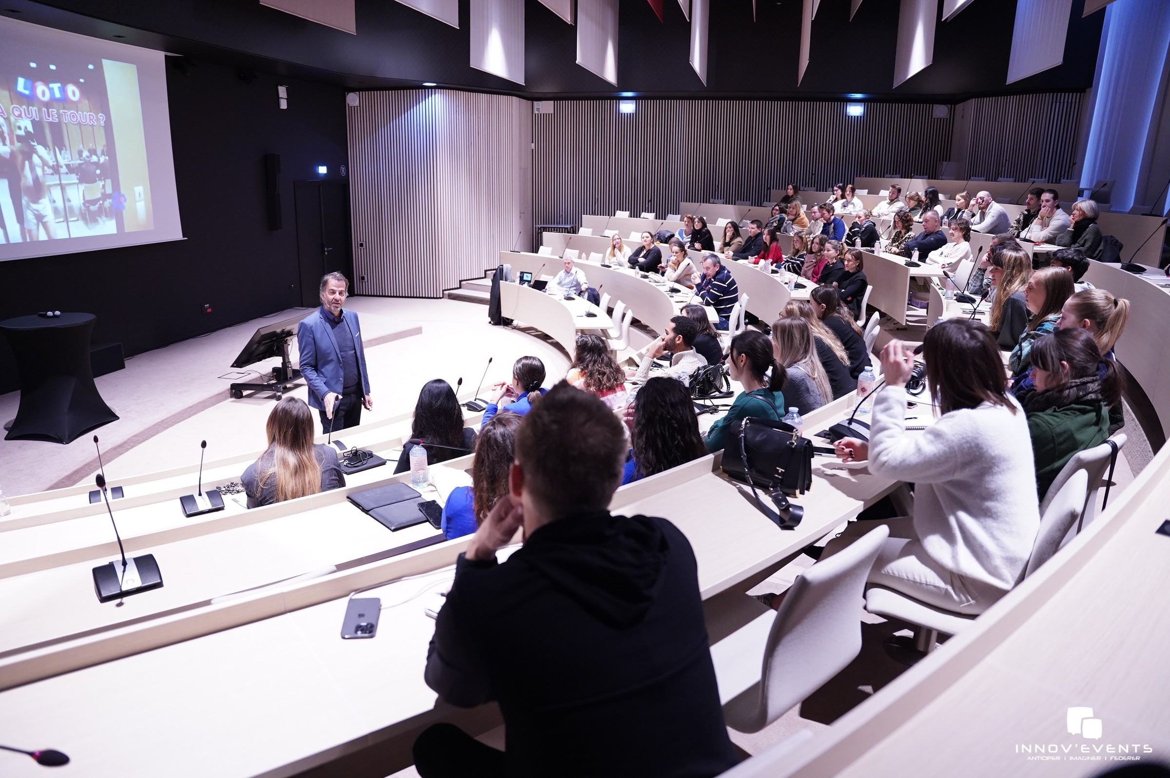 Tolk vertaler bedrijf Luik avondreceptie Maas · INNOV'events