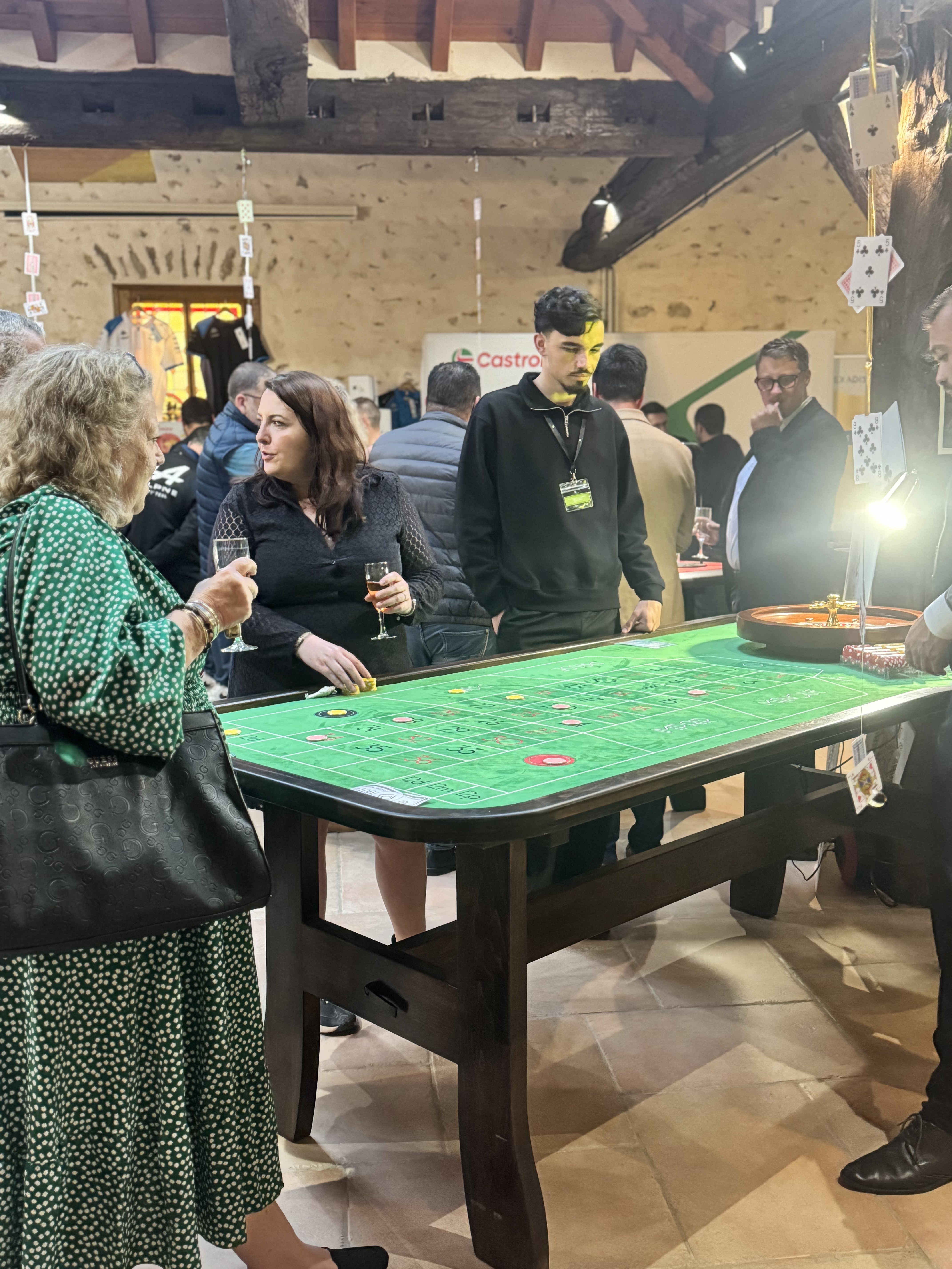Cocktail casino formule bedrijf Luik receptie speeltafel · INNOV'events