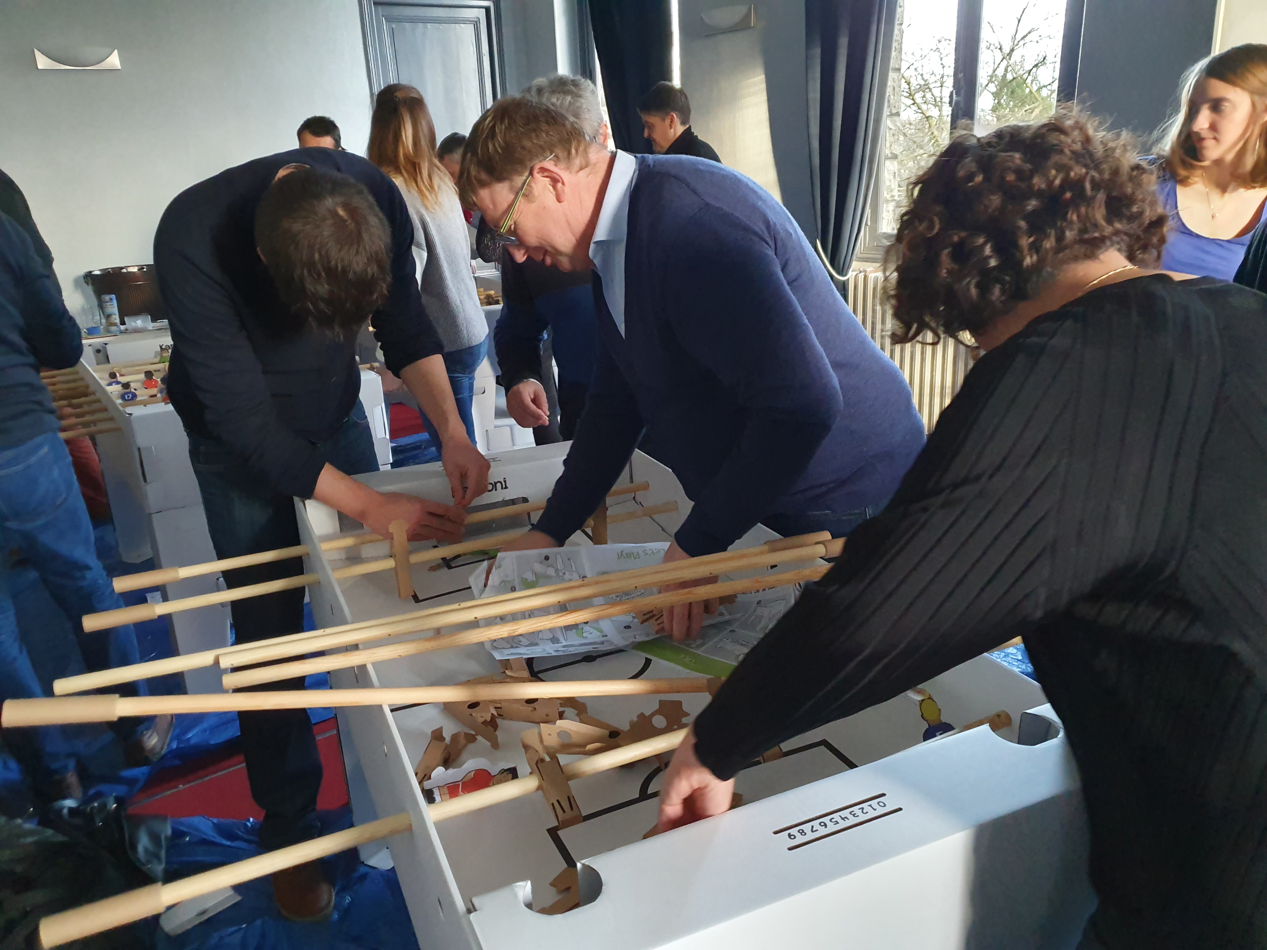 Locatie babyfoot bouwen workshop Antwerpen Eilandje industriële loft hoge plafonds · INNOV'events