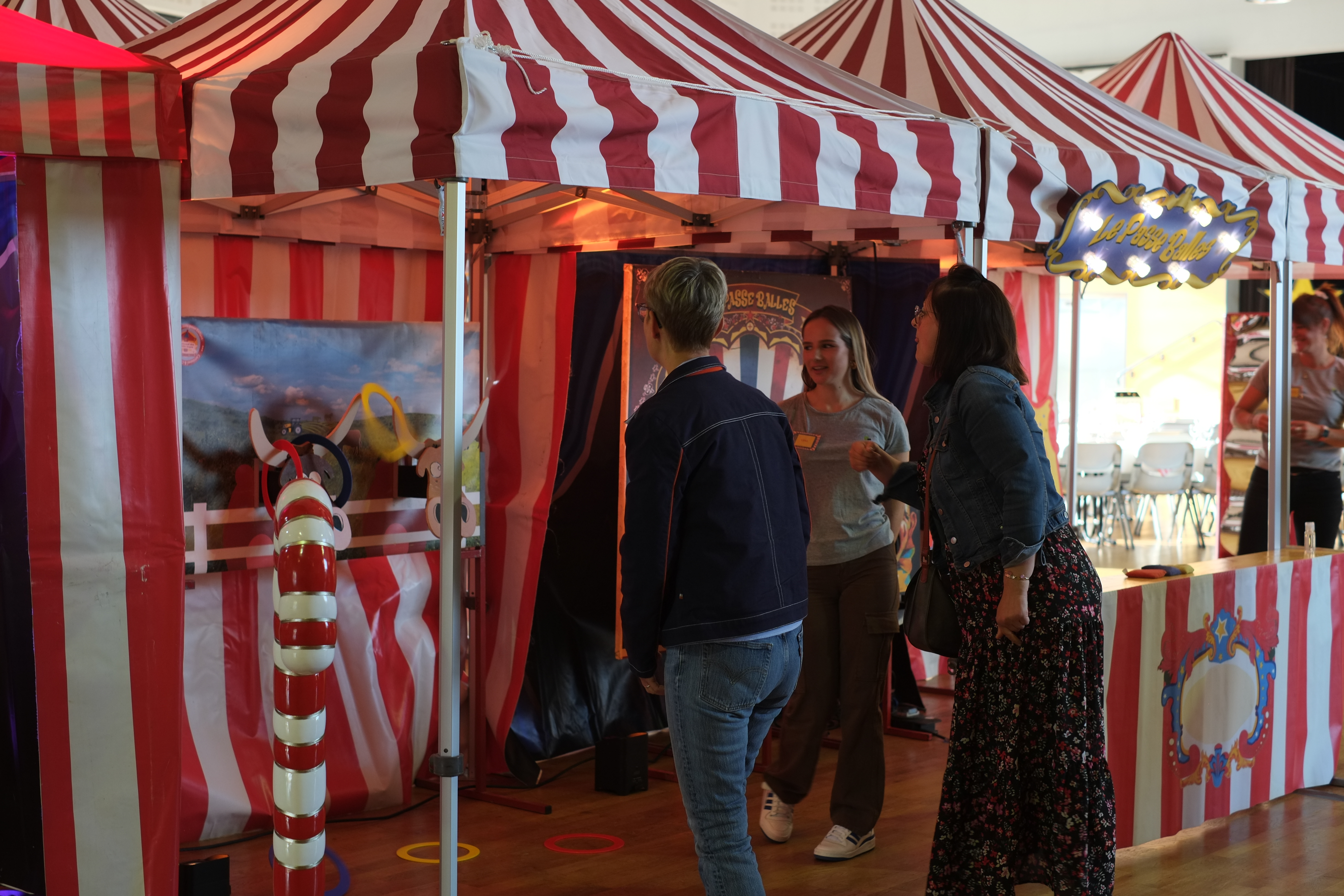 Kermisattracties bedrijfsfeest Brussel buiten Tour & Taxis · INNOV'events