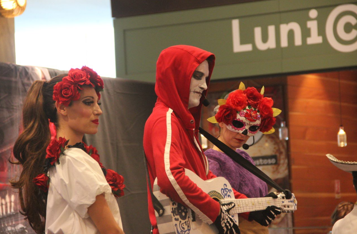 Mime artiest Antwerpen receptie Havenhuis publiek stilte · INNOV'events