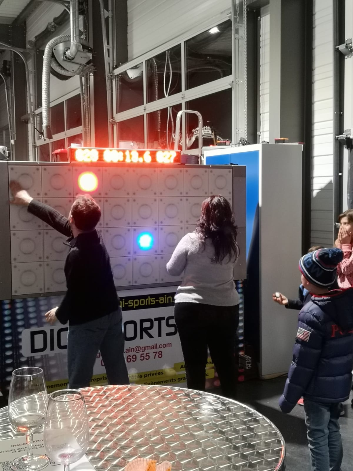 Animation chronométrage record du monde Bruxelles · INNOV'events