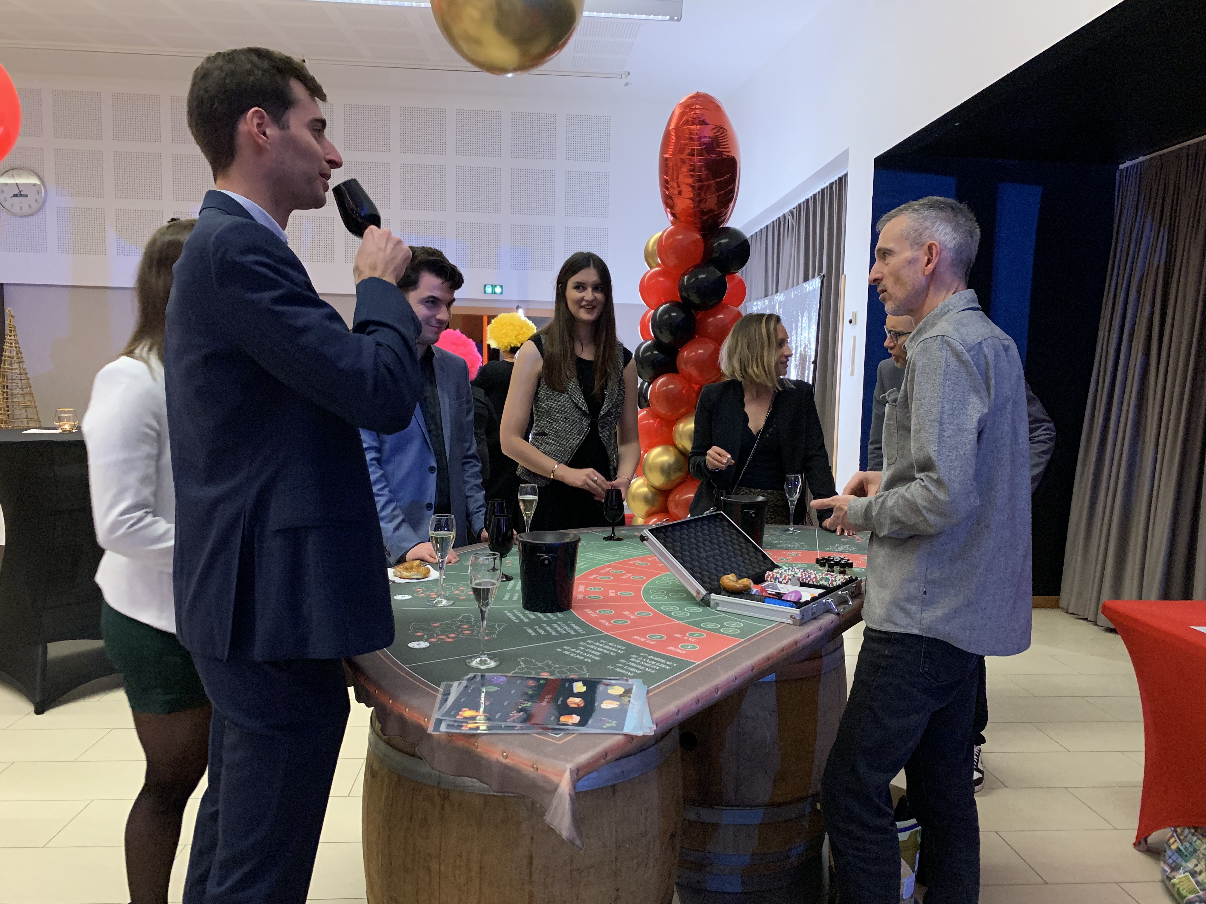 Wijnproeverij spelrondes Brussel deelnemers notitieboekje · INNOV'events