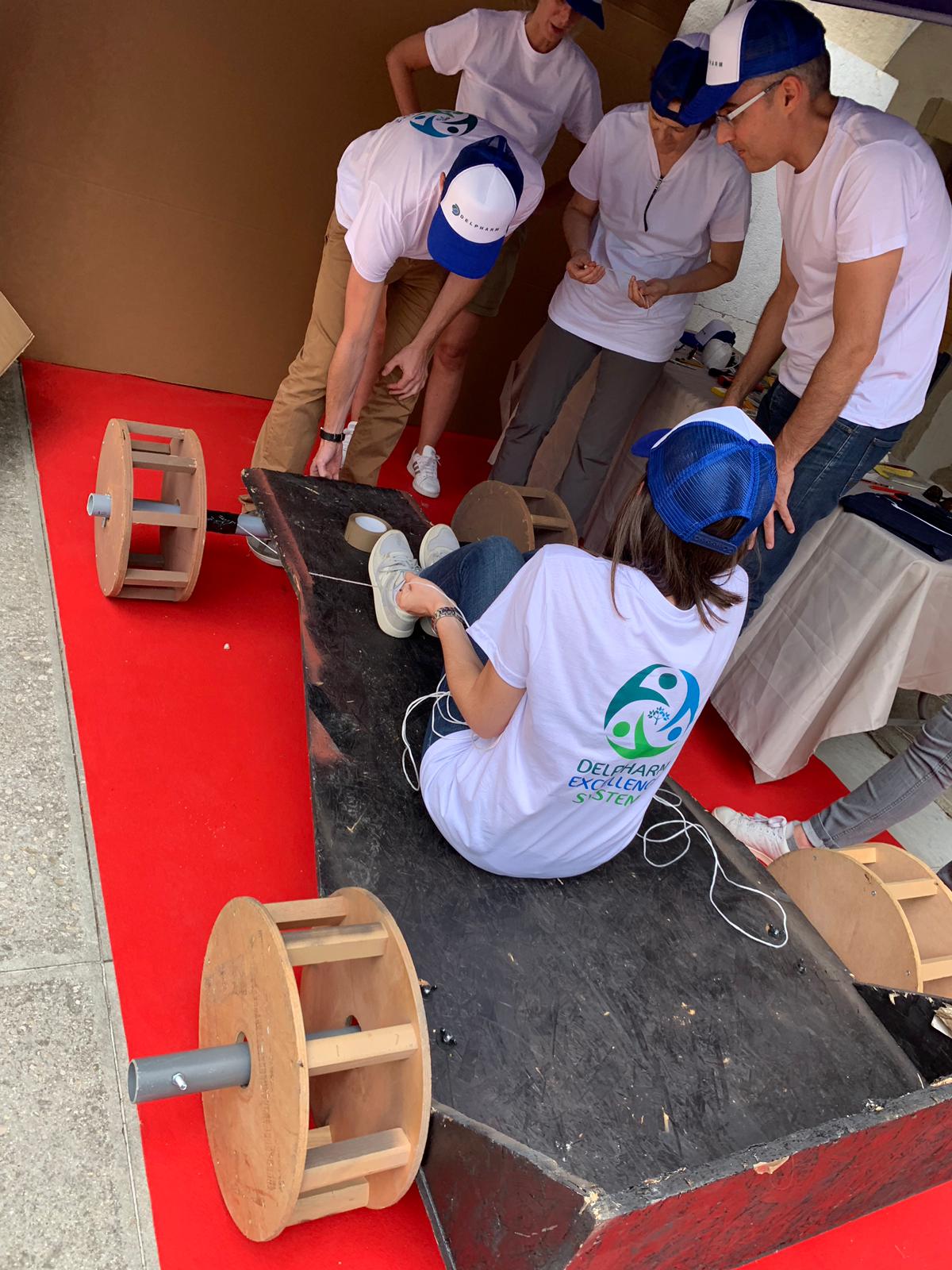 Outdoor stadsedities wereldrecord challenge Brussel Cinquantenaire teams · INNOV'events