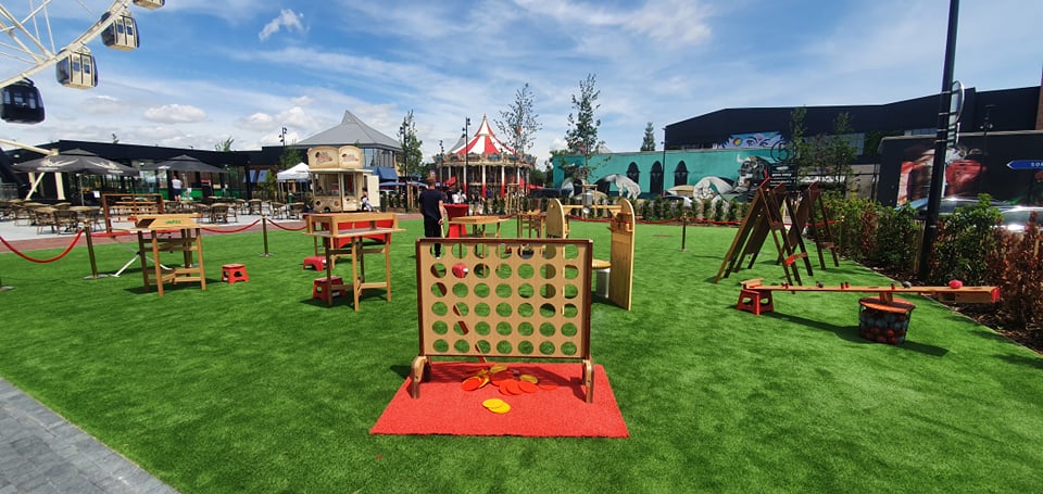 Reuzenspellen kermisanimatie Antwerpen Stadspark bedrijfsteam · INNOV'events