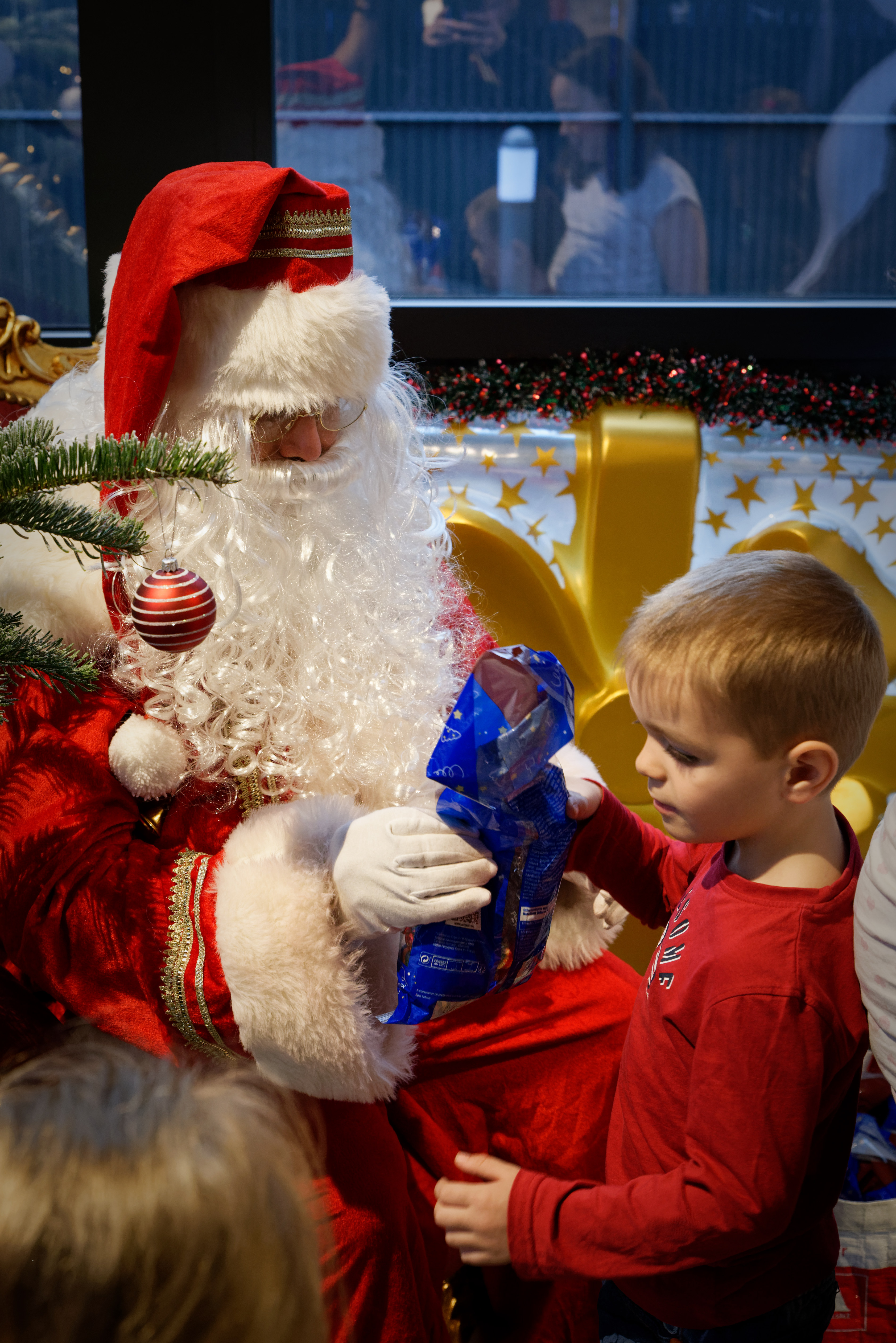 Lieu événementiel Anvers décoration de Noël et éclairages festifs pour soirée d'entreprise · INNOV'events