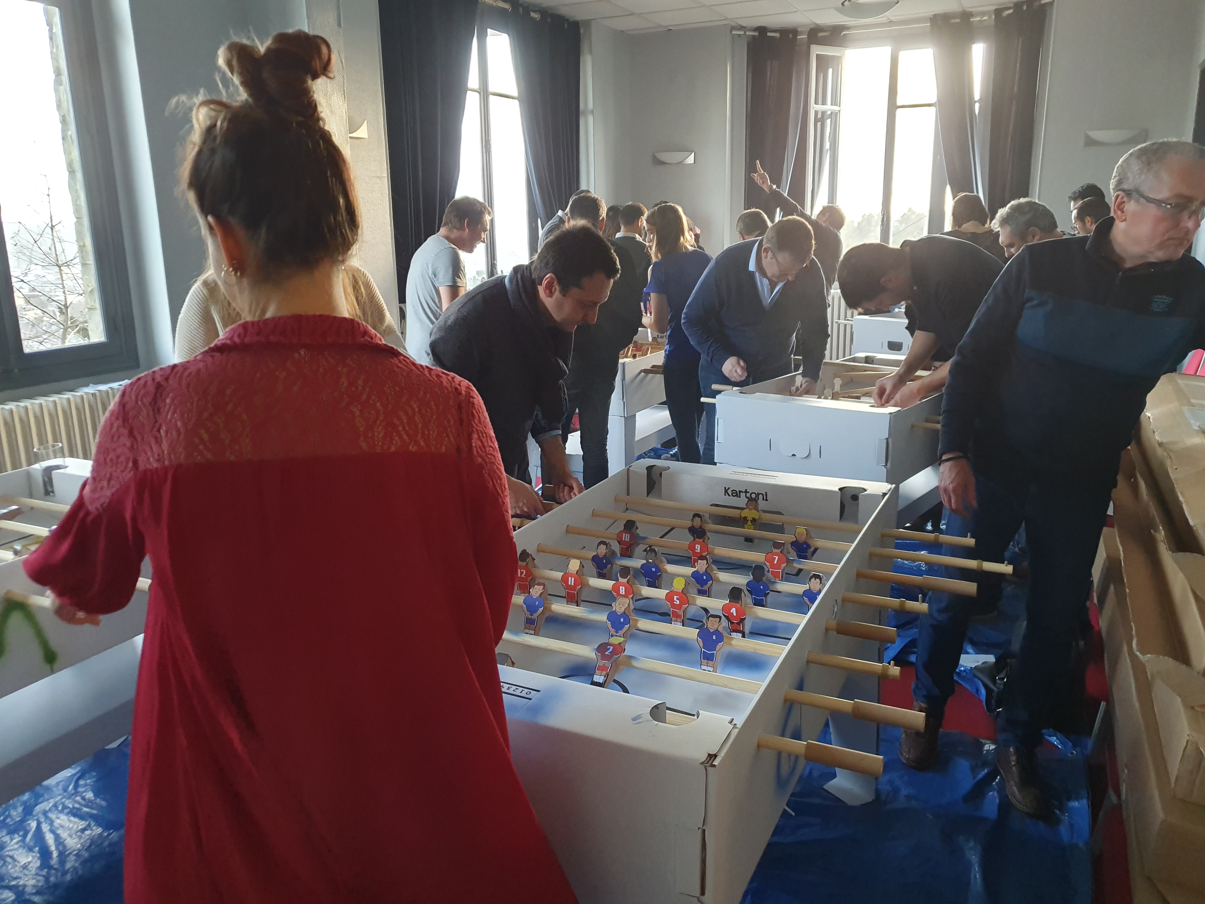 Création de baby-foot entreprise Bruxelles soirée de clôture dans une brasserie historique · INNOV'events