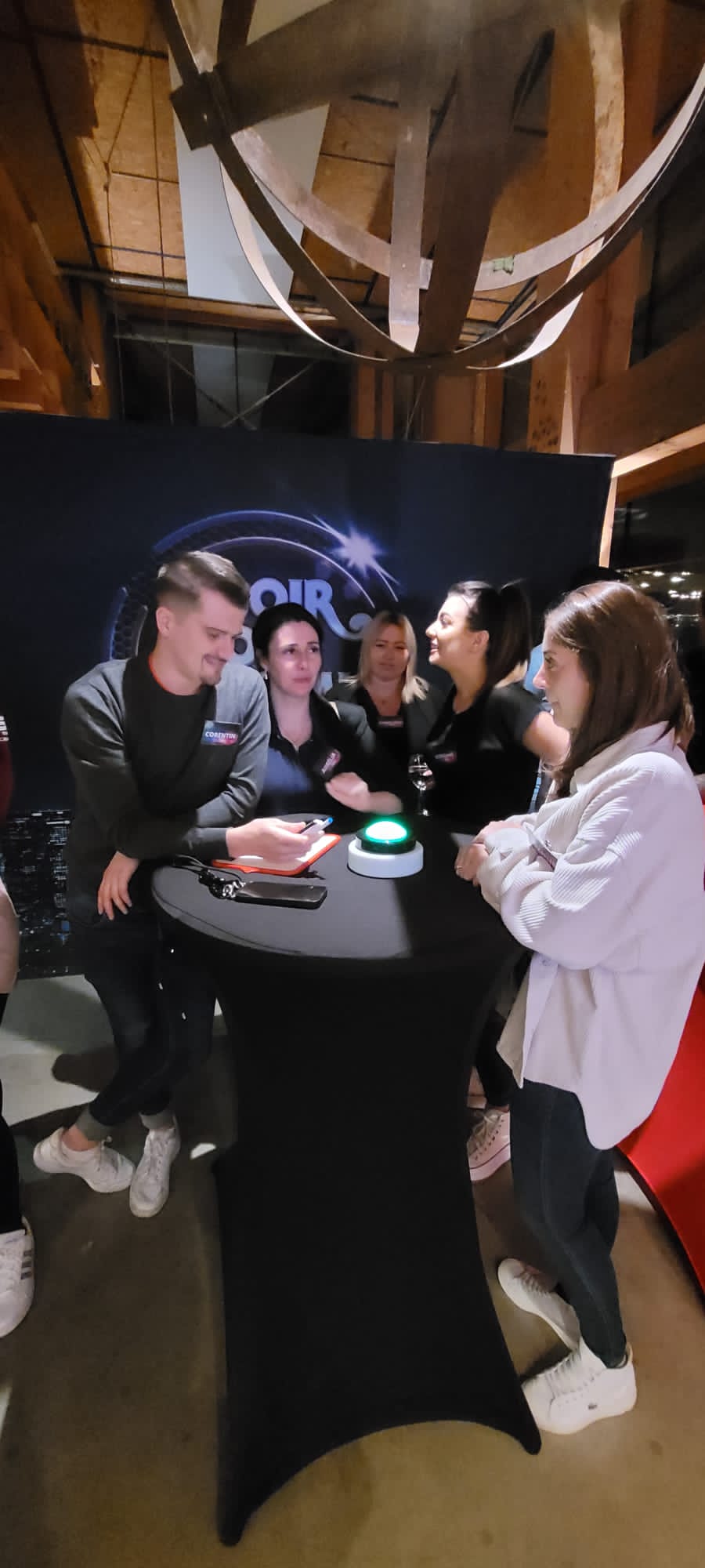 Émission compétitive jeu télévisé Anvers équipes sur scène · INNOV'events