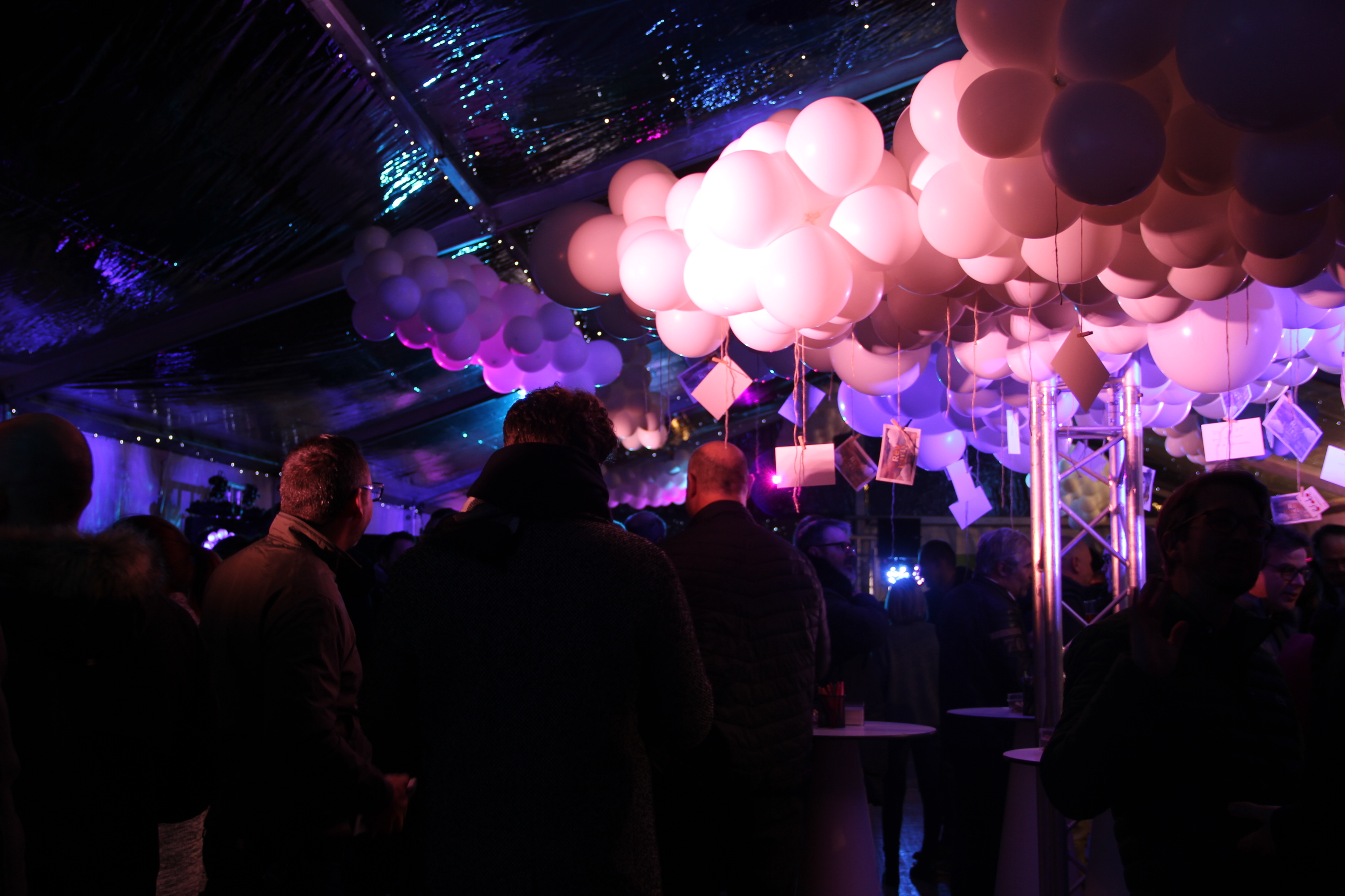Ballonnenbad outdoor Antwerpen Scheldekaaien bedrijfsevenement · INNOV'events