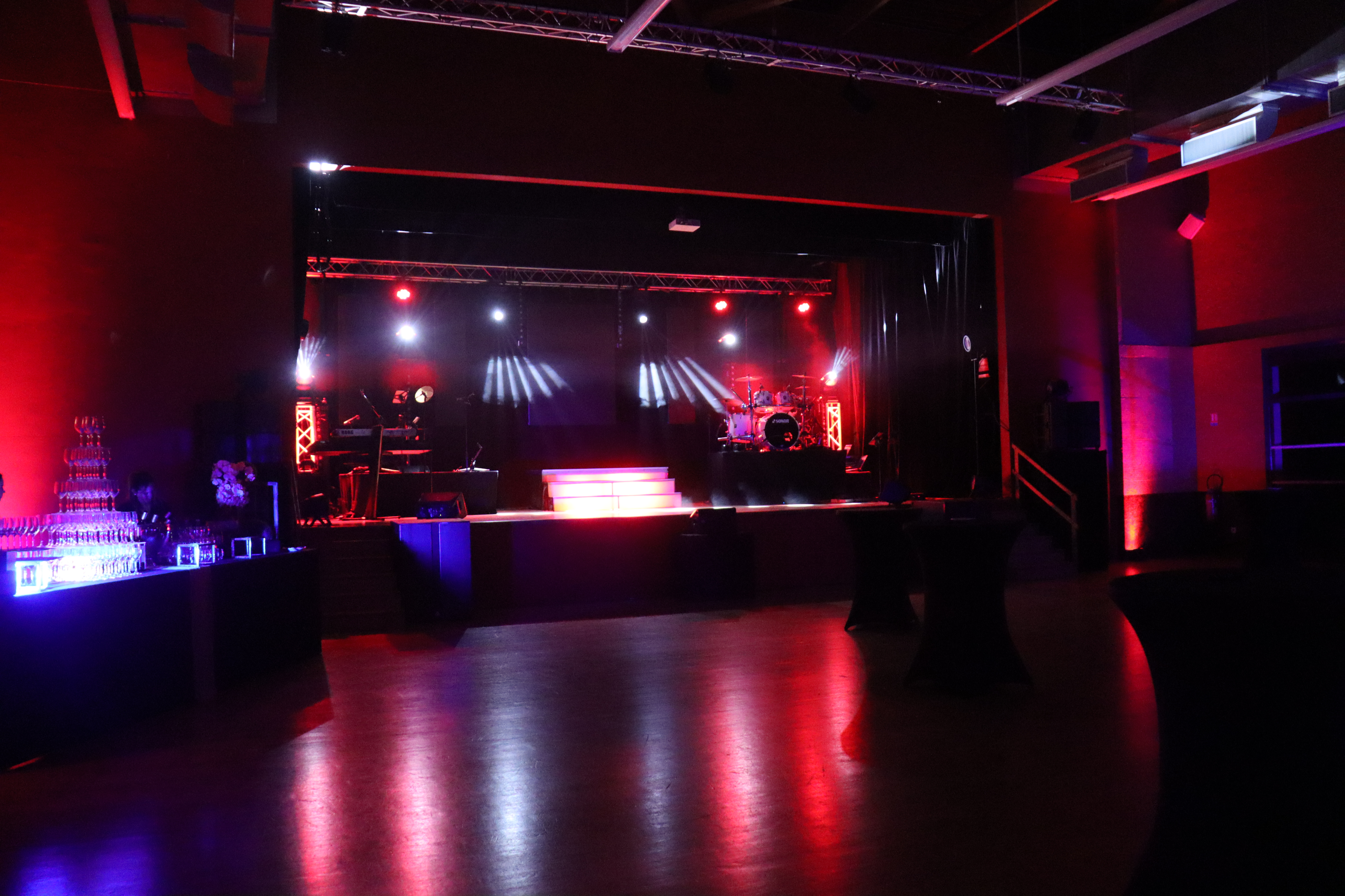 Lichtshow MAS Antwerpen corporate event avondopstelling · INNOV'events organisatie van evenementen