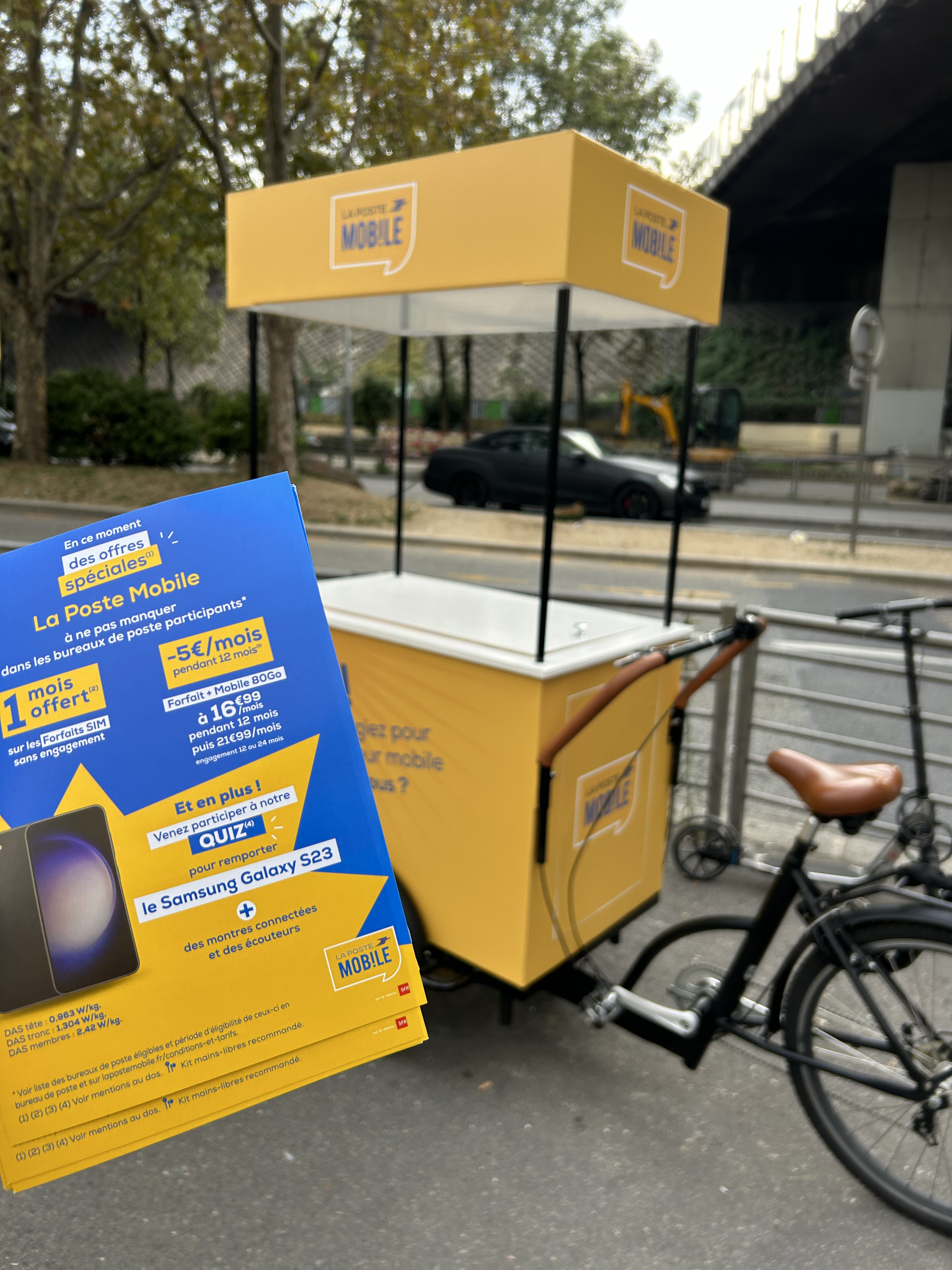 LED branding night activation street marketing Antwerp Scheldekaaien · INNOV'events
