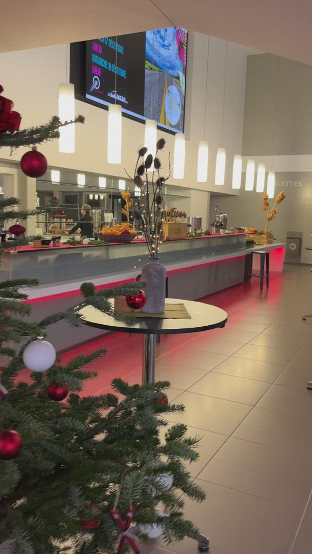 Hybrid New Year ceremony Liege live stream bilingual host EN FR NL · INNOV'events