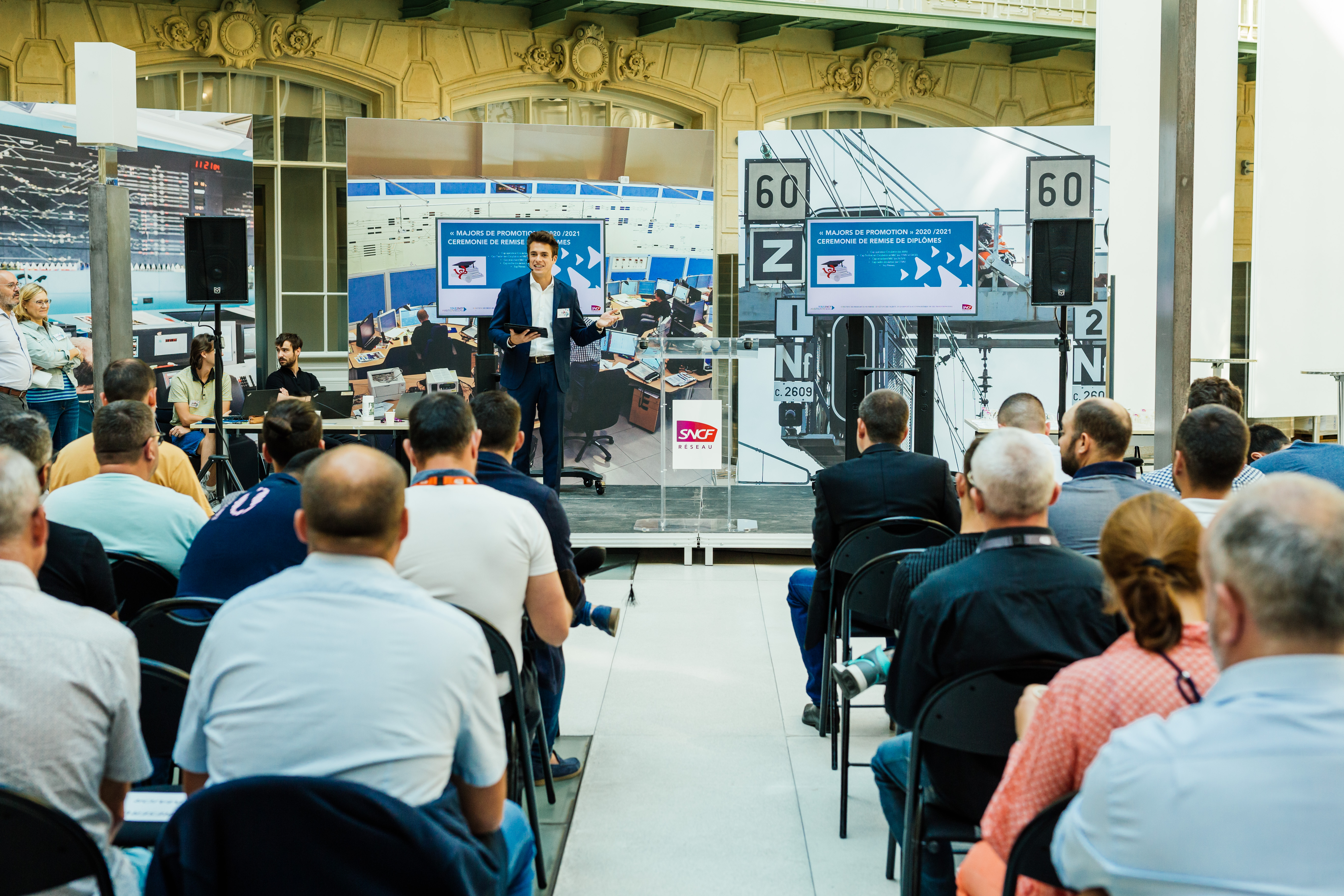 Multi-locatie roadshow bedrijf Luik, navetten Médiacité · INNOV'events