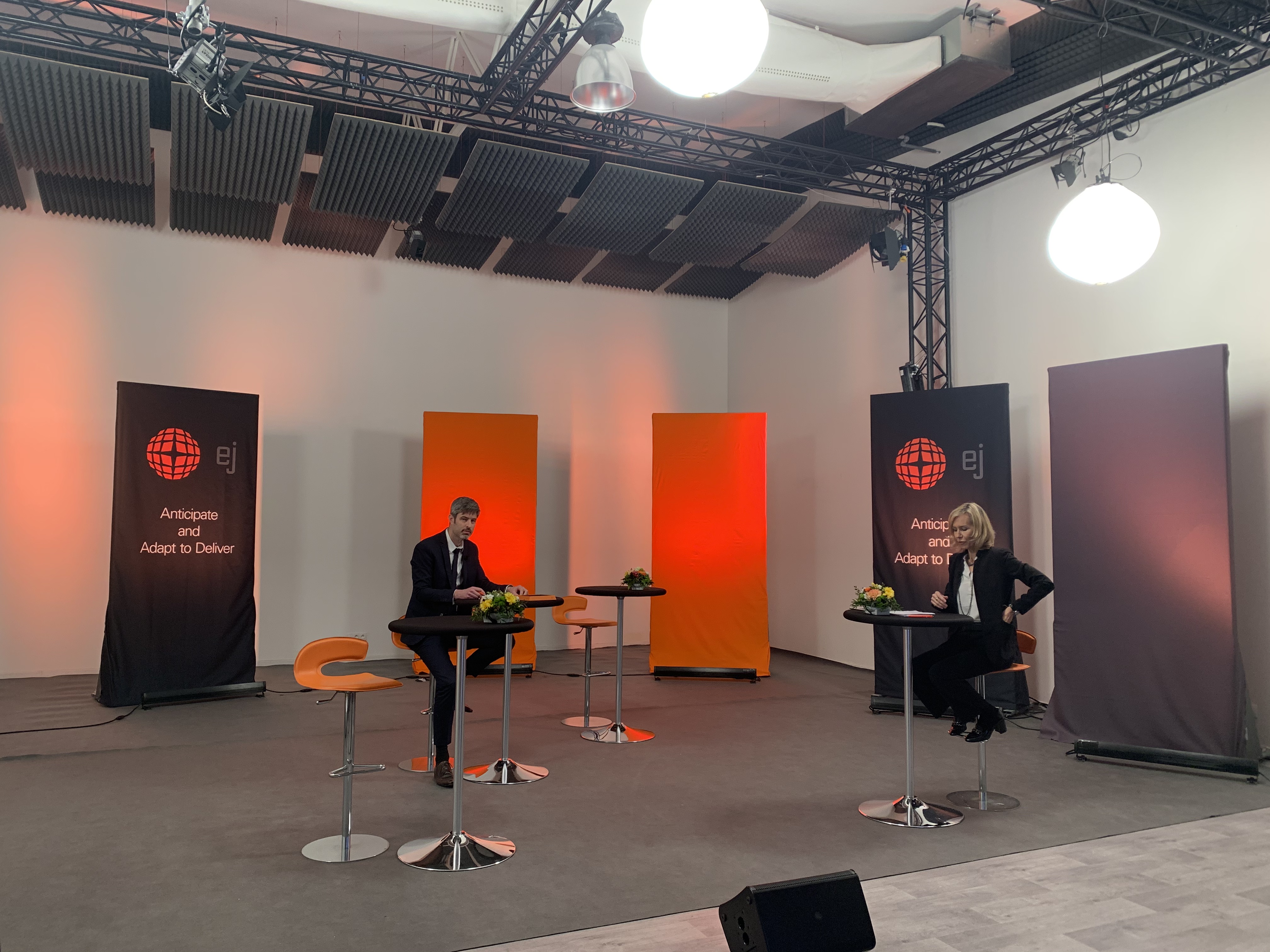 Teams TV spelshow Brussel scorebord en presentator · INNOV'events