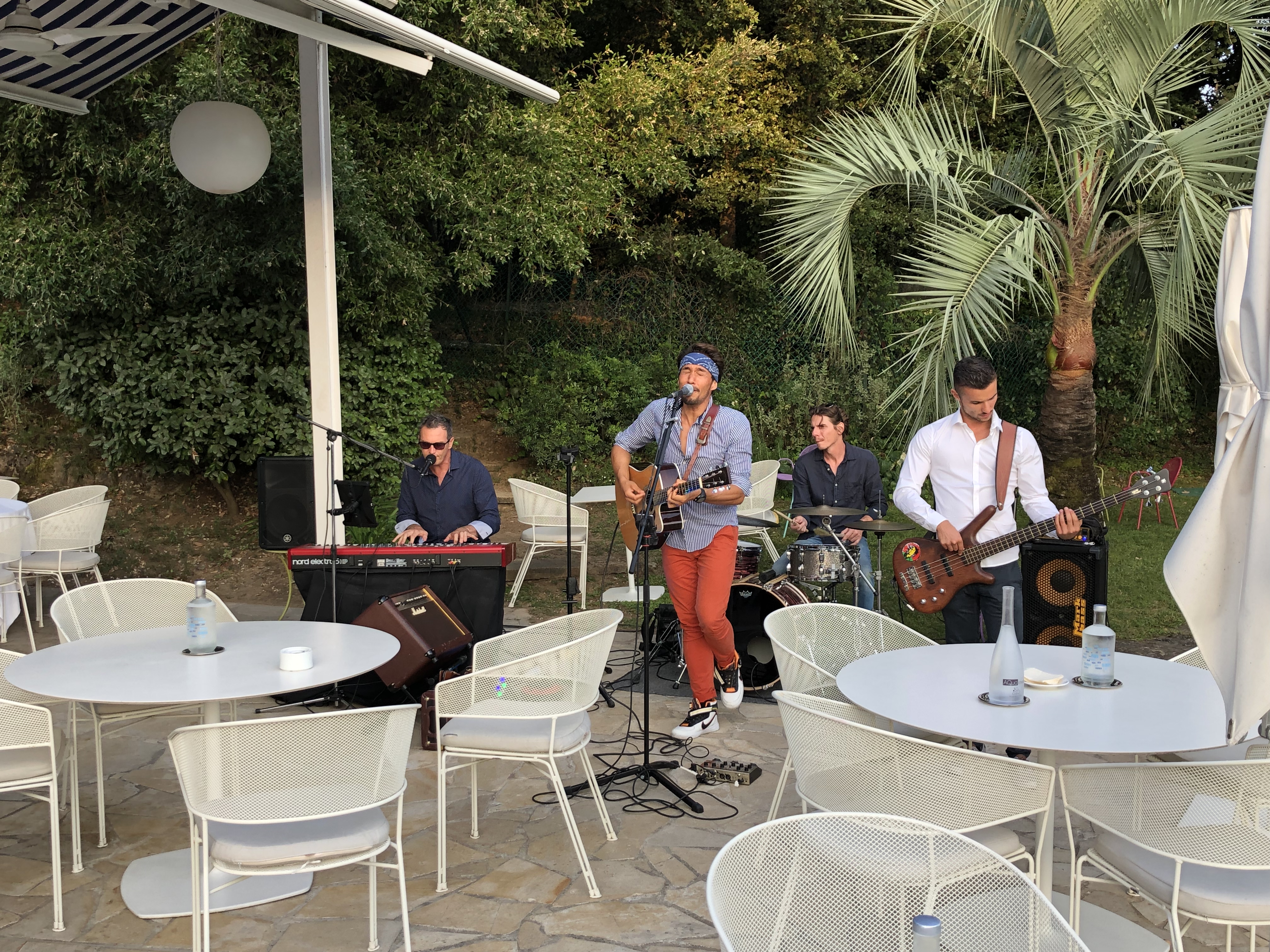 Lieu événementiel garden party entreprise Belgique château jardin à la française · INNOV'events