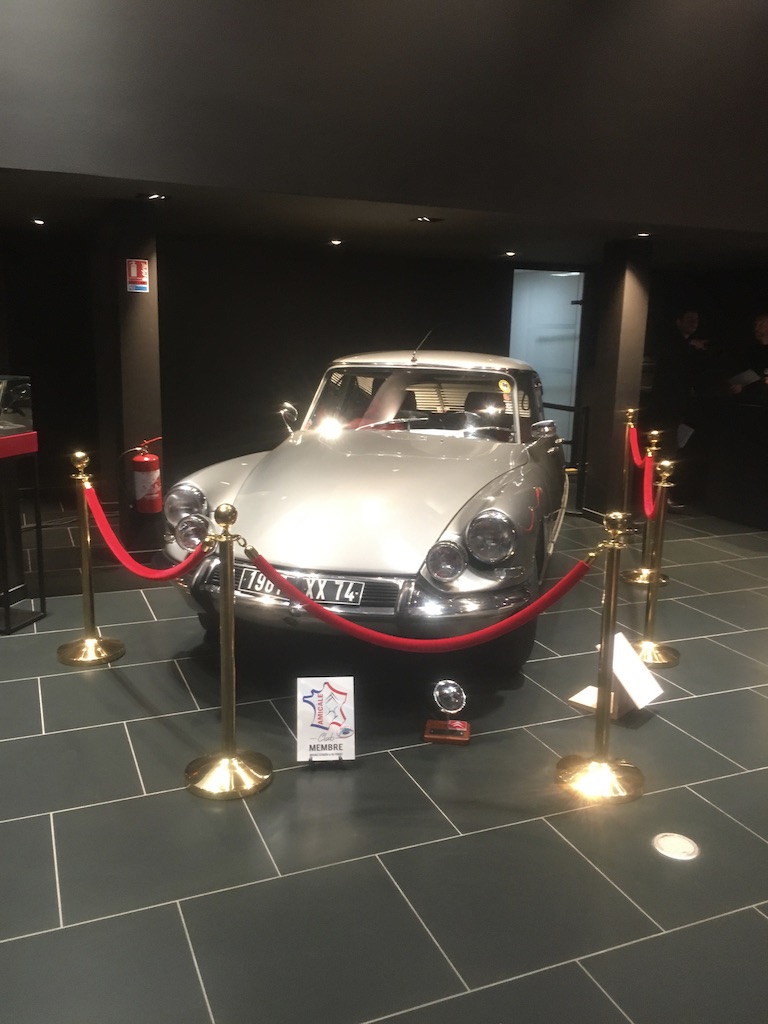 Lieu événementiel voiturier Anvers vue quais MAS bord d'Escaut · INNOV'events