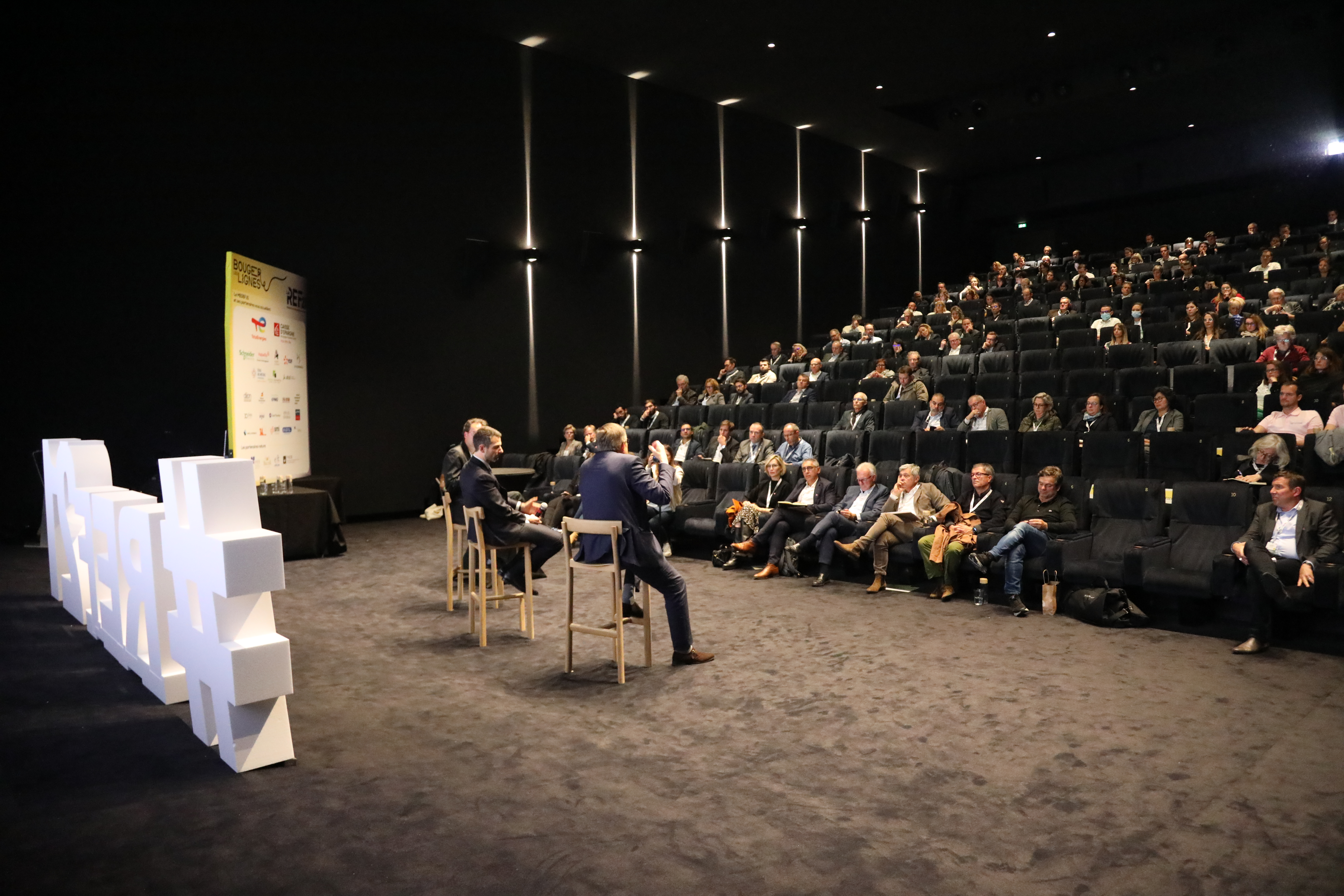 Lieu événementiel atelier négociation de crise Anvers vue bassin Het Eilandje · INNOV'events
