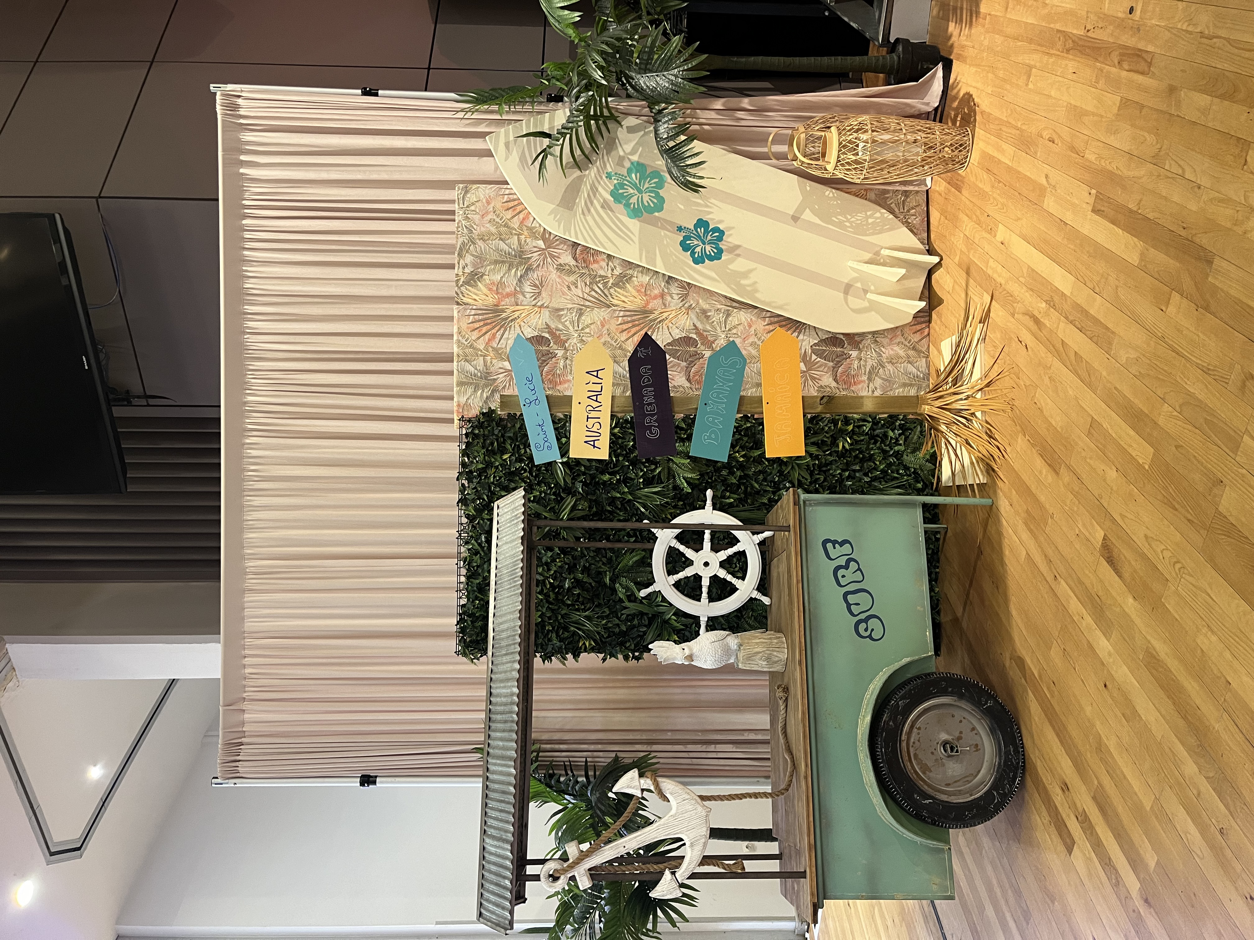 Simulateur de surf entreprise Liège soirée gala Médiacité · INNOV'events