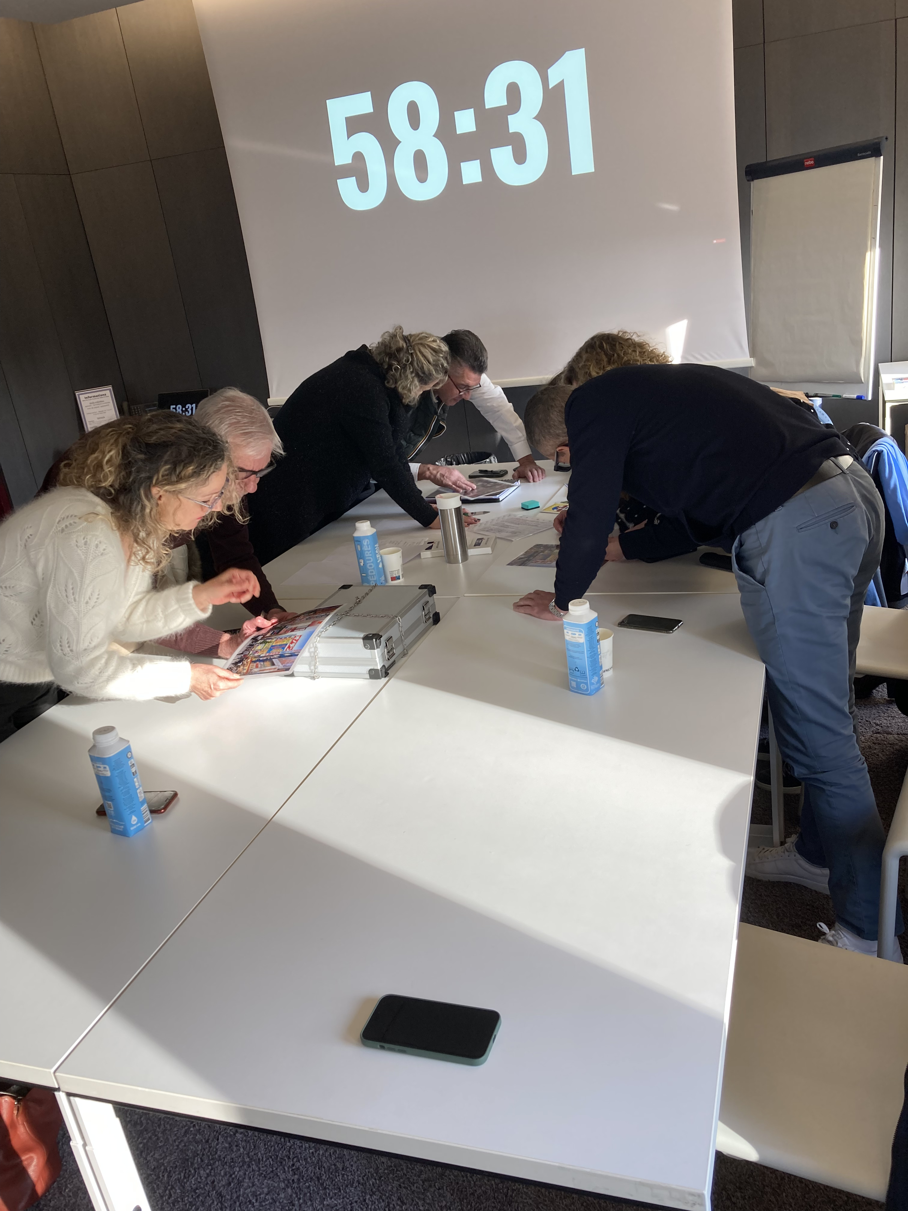 Reuzenspellen challenge Antwerpen buiten groep bedrijfsteam kaaien · INNOV'events