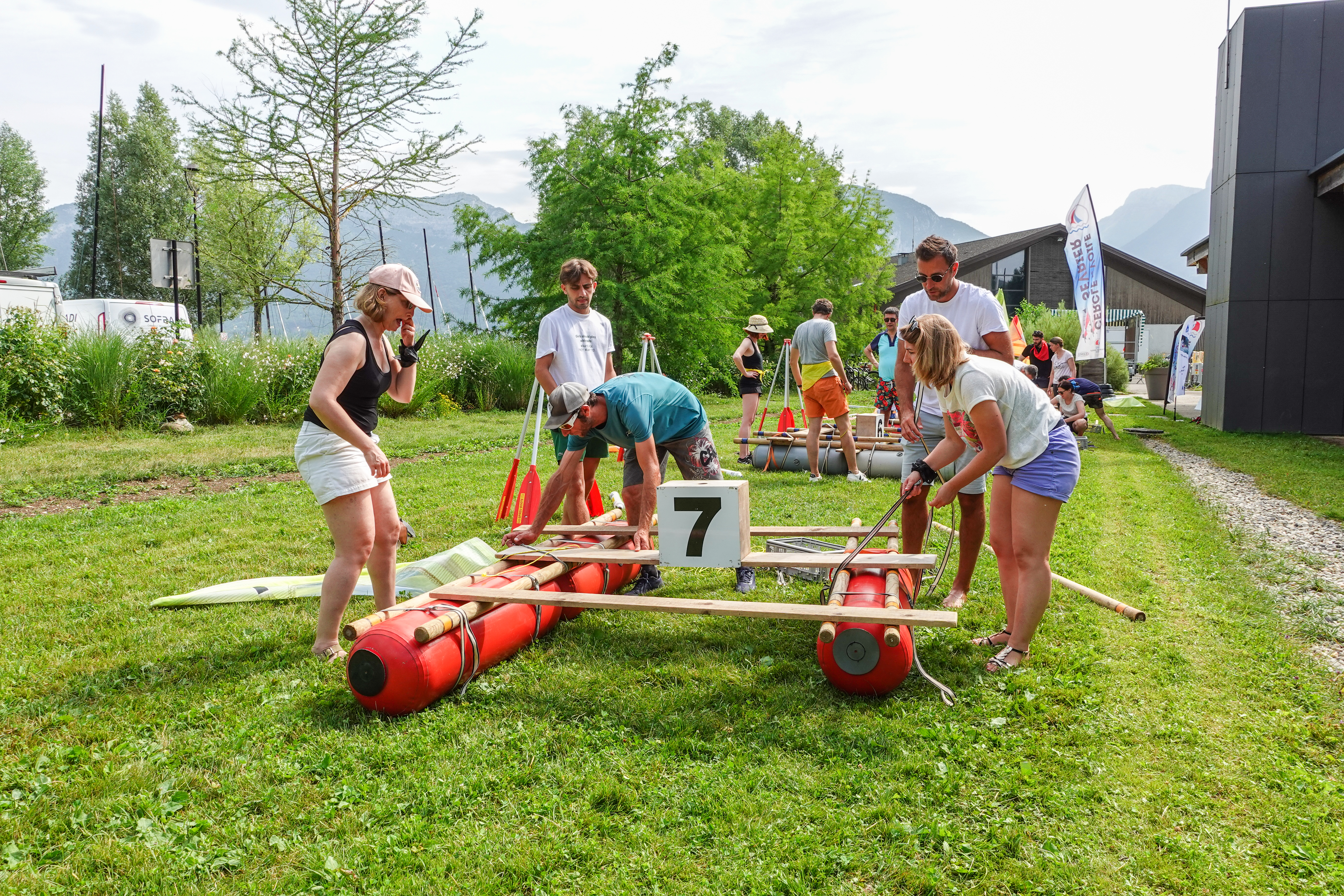 Teambuildinggroep Antwerpen havenkaai Eilandje met collaboratieve opdracht · INNOV'events