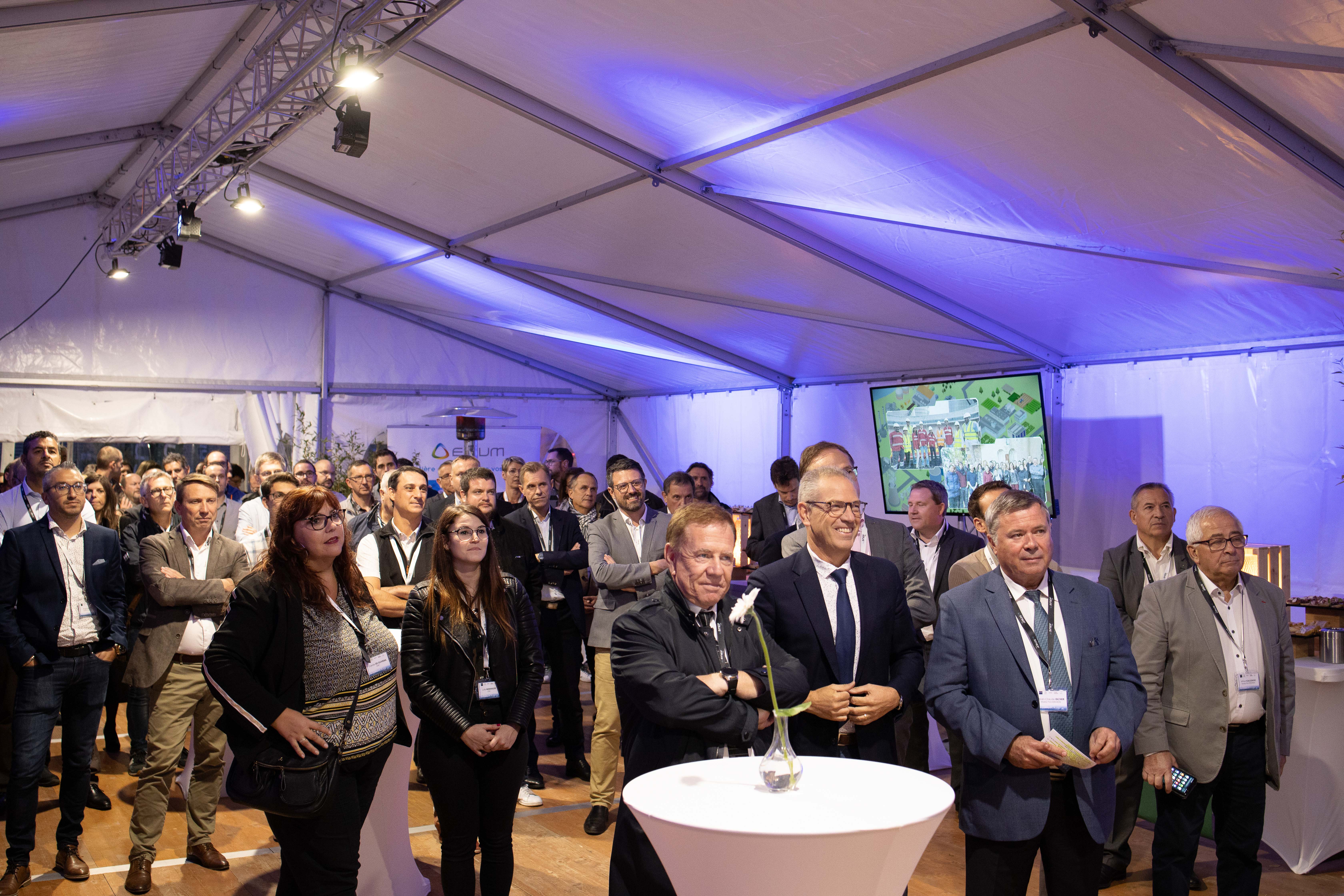 Pagodatent outdoor receptie Antwerpen Stadspark zomerdag · INNOV'events