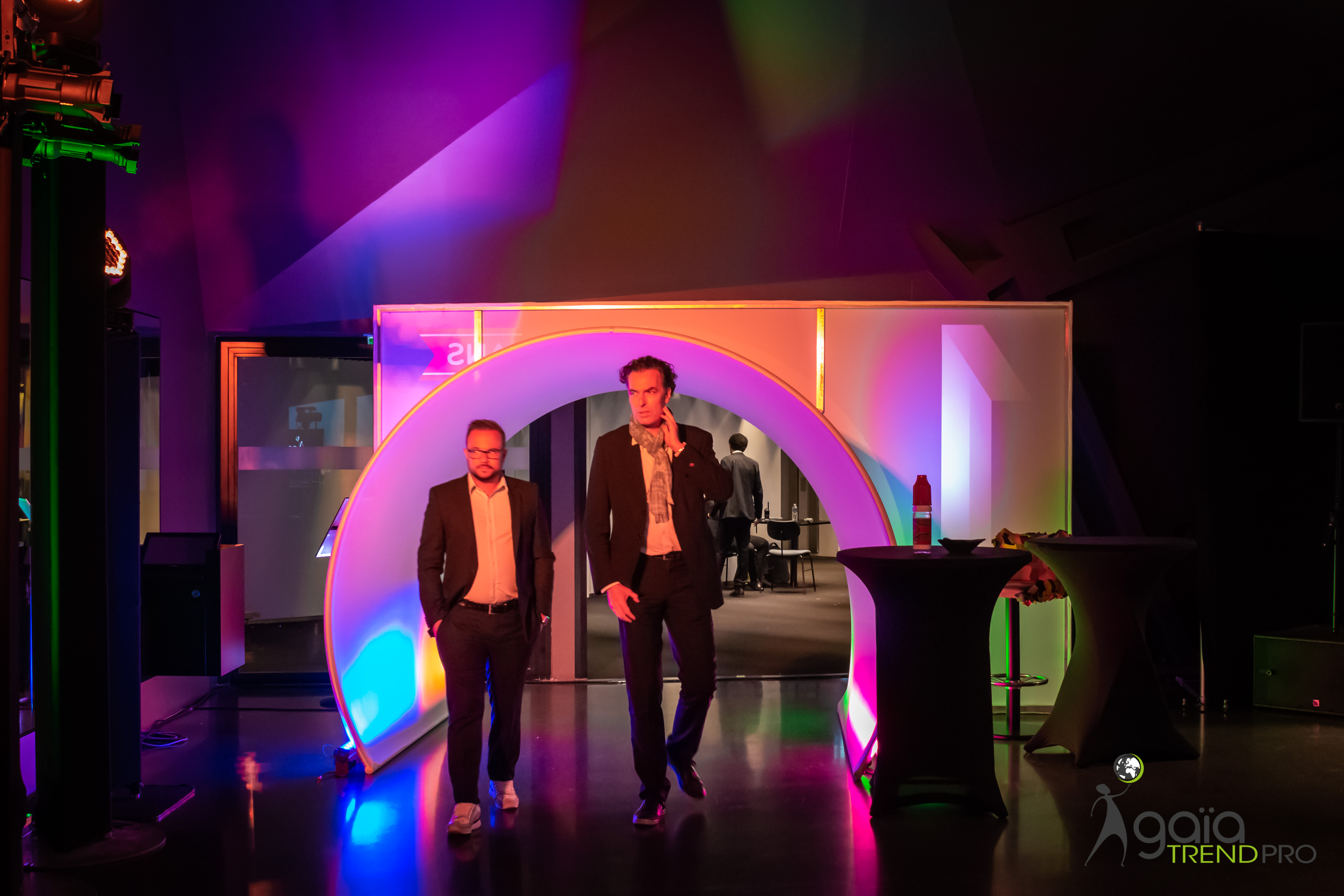 Lichtbranding Luik projectie Citadel gevels bedrijfsevenement avond · INNOV'events