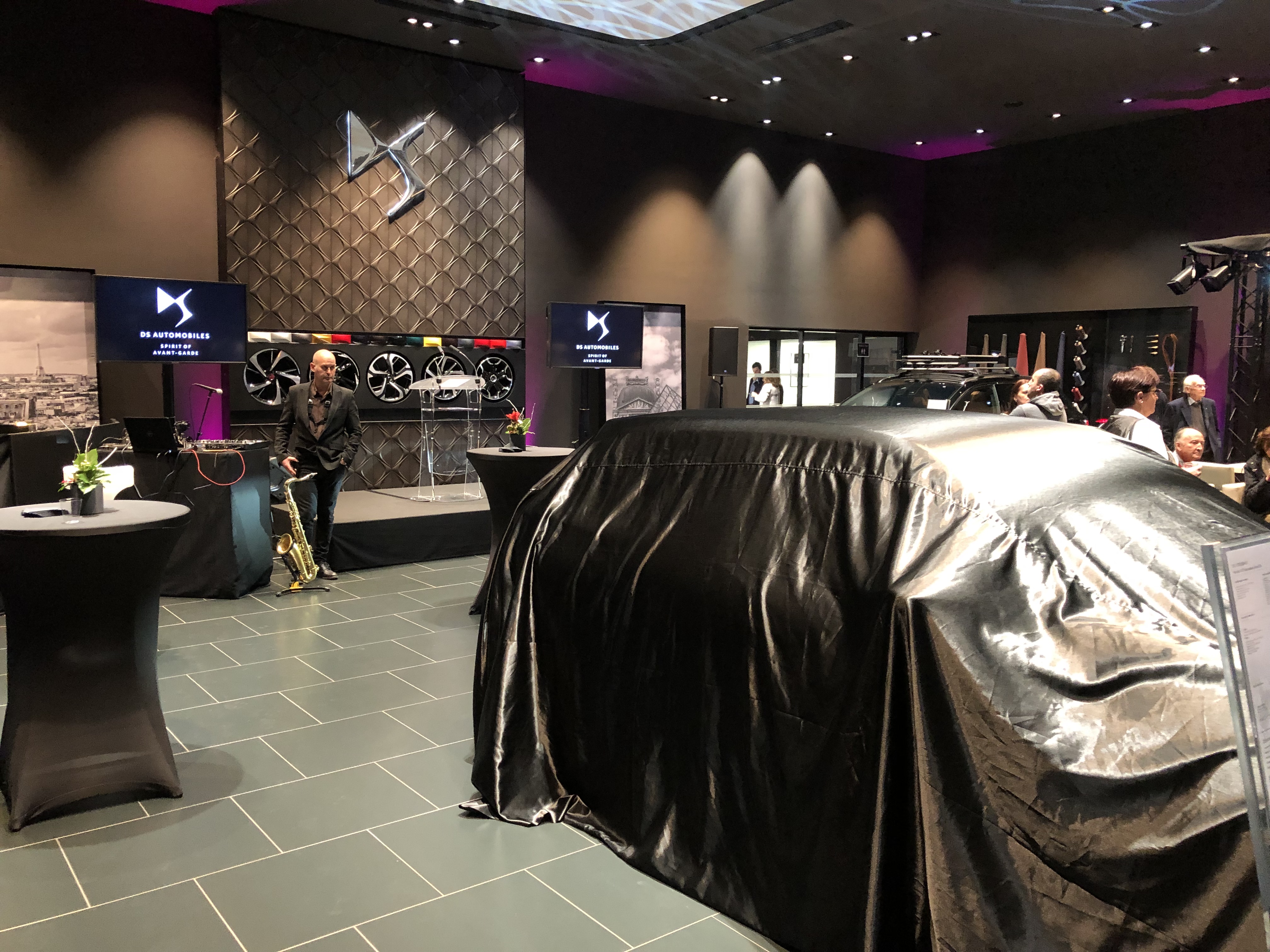 Hybride productlancering België · livestreamstudio en live publiek · INNOV'events