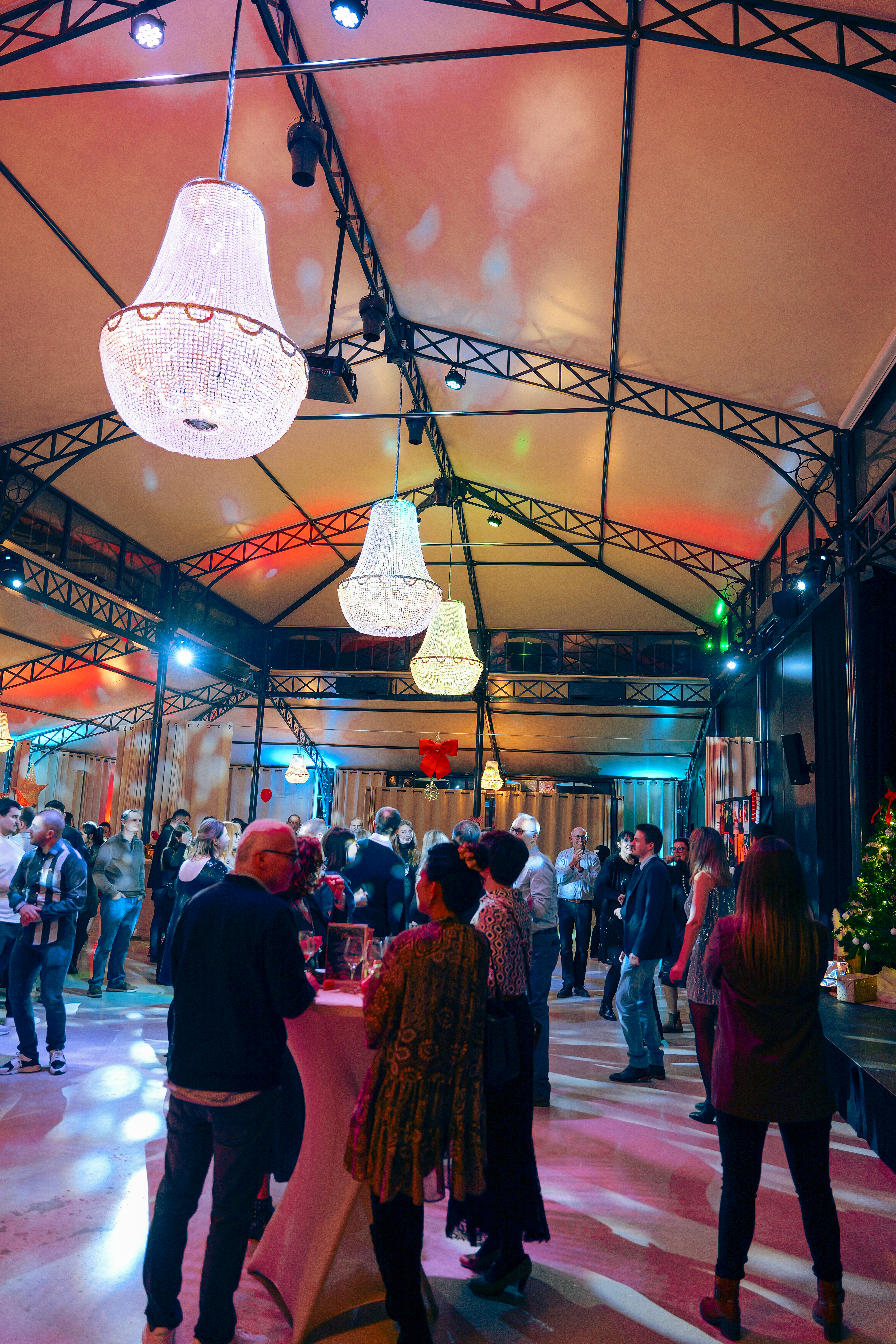 Lieu événementiel technique son lumière Bruxelles vue nef Tour & Taxis · INNOV'events